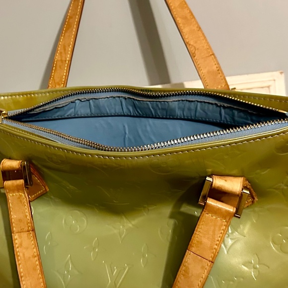 Beautiful Genuine Louis Vuitton bag Green Coated Leather - Picture 5 of 7